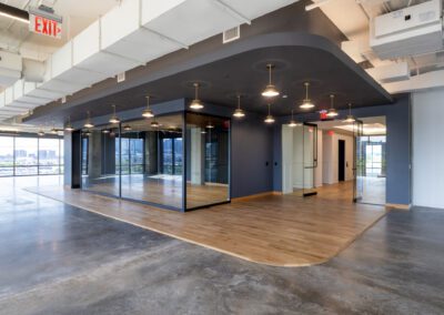 1333 Oak Lawn Spec Suites