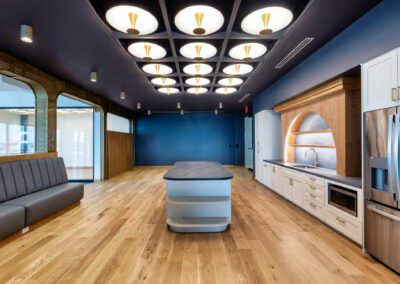 1333 Oak Lawn Spec Suites